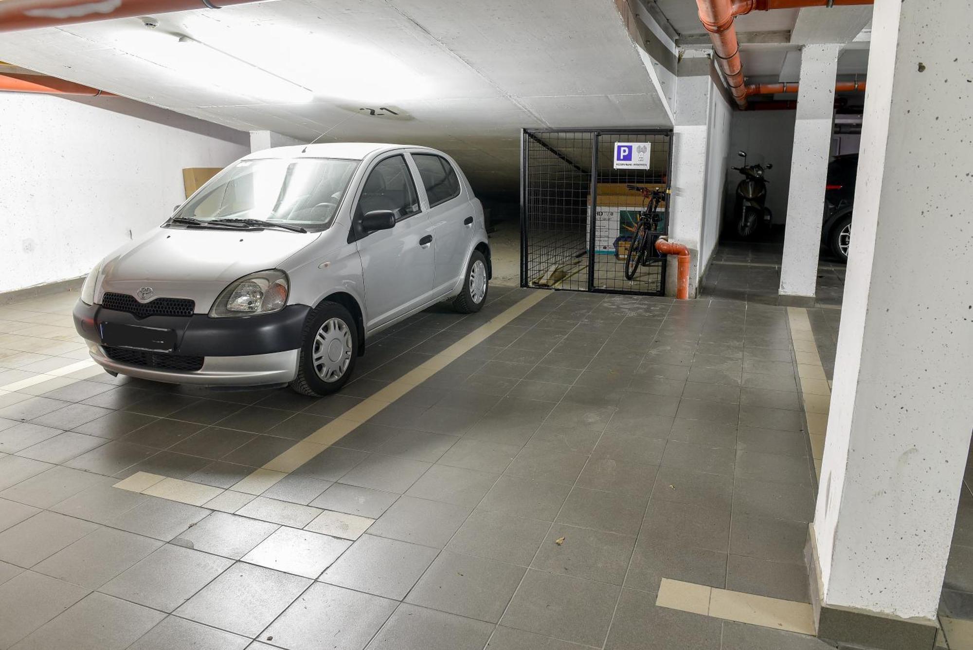 Astra Urban Garden Apartment, 2 Garage Parking Spaces Загреб Экстерьер фото
